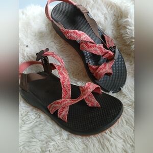 Size 8 chaos sandals